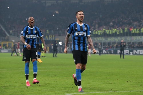 六边形战士！广东小外援奎恩19中11得到29分6篮板7助攻5抢断（攻防一体的广东小外援奎恩：19投11中砍下29分6篮板7助攻5抢断）