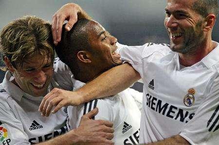 47岁斯洛特赢了！利物浦1-0创欧冠16年纪录 萨拉赫再遭炮轰（47岁斯洛特告捷：利物浦1-0刷新欧冠16年纪录，萨拉赫再成批评焦点）